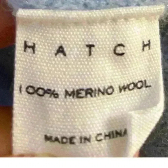 Hatch 100% merino wool v neck pullover sweater heather blue. Large (3) - Picture 6 of 6